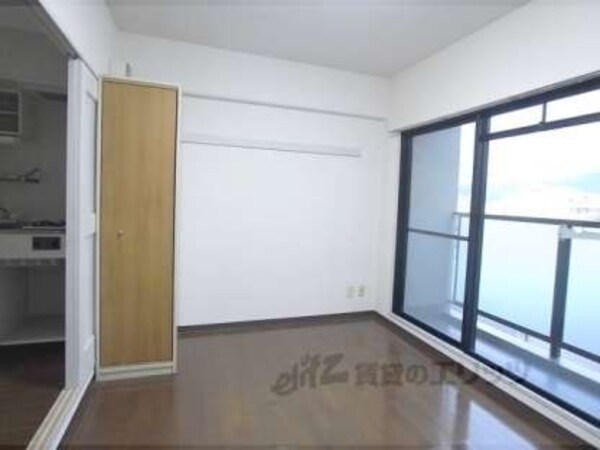 洋室(きれいなお部屋です)