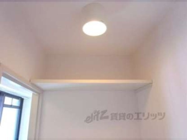 トイレの棚