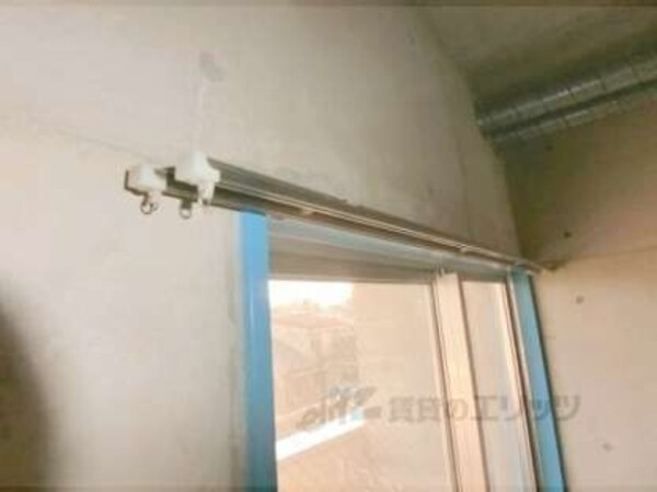 カーテンレール