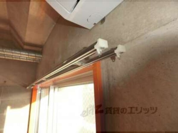 カーテンレール