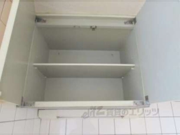 キッチン上部収納