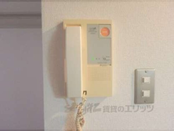 ドアフォン