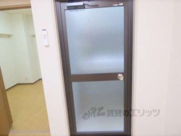ベランダ入口ドア