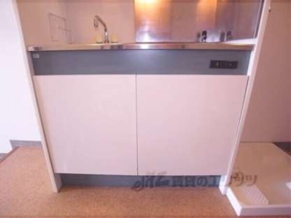 収納(キッチン下にも収納有ります。)