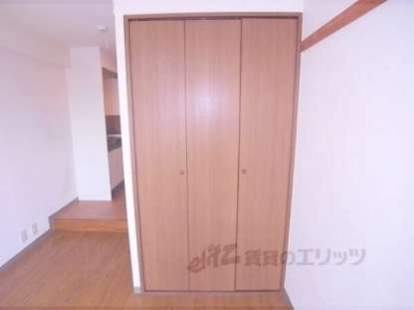 収納(洋室にも収納ございます。)