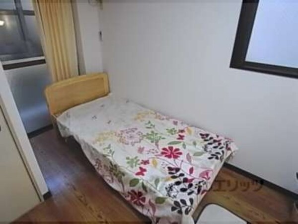 ベッド
