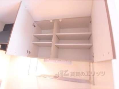 キッチン(上部収納スペース)