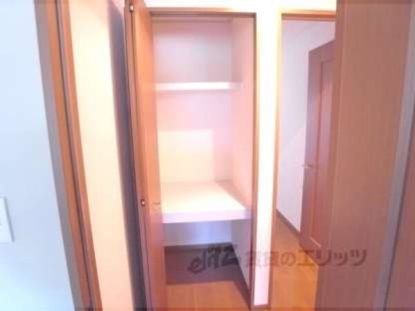 収納(二階廊下部分クローゼット)