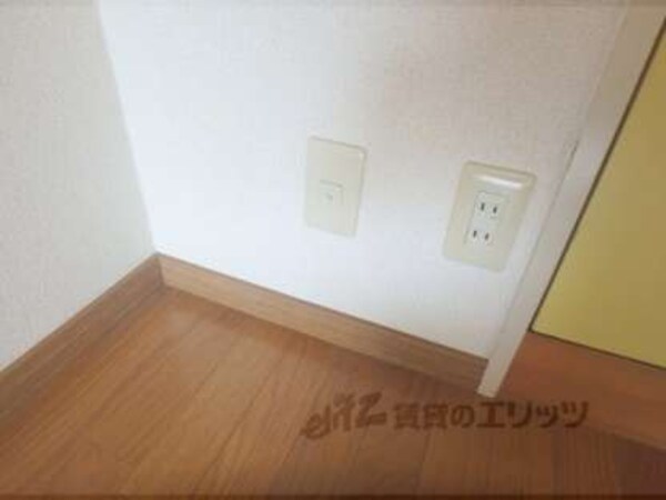 コンセントさし口