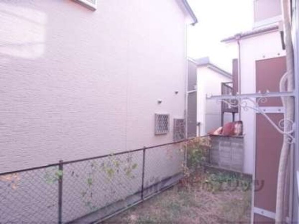 眺望(隣に建物ありますが、光は入ってきます。)