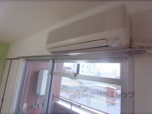 カーテンレール