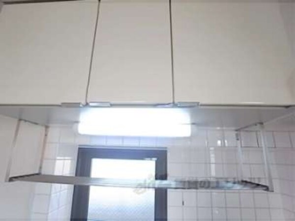 キッチン上収納