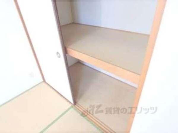 収納(奥行きもあり便利です)
