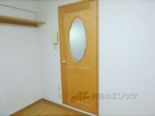 ドア(扉もオシャレなデザインです。)