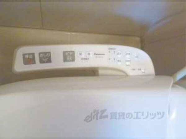 トイレ(洗浄機能も完備)