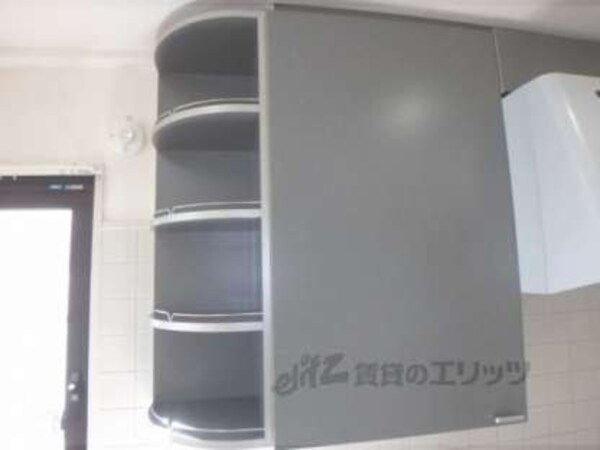 上部収納