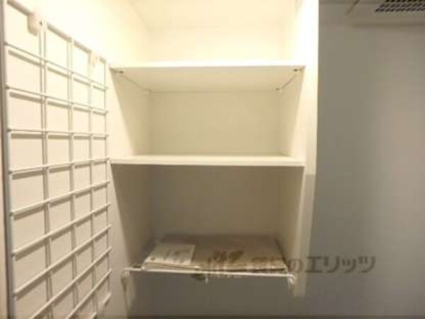 キッチン(上部物置)