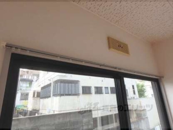 カーテンレール