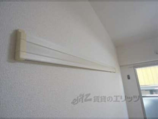 壁掛けレール