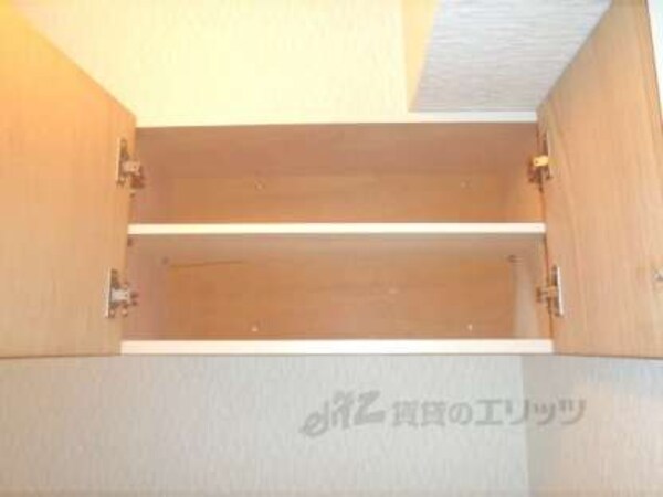 トイレ(上段戸棚)