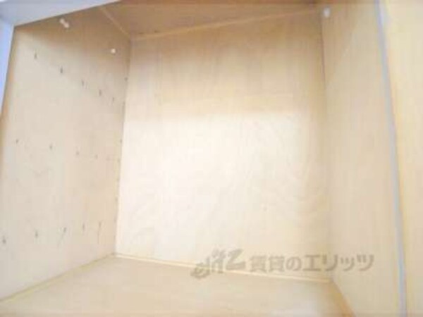 収納(上段)
