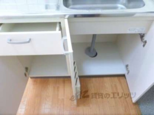 キッチン下部収納