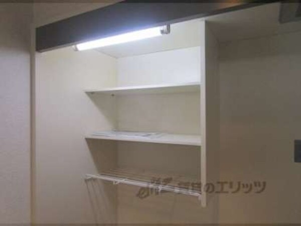 キッチン上部収納