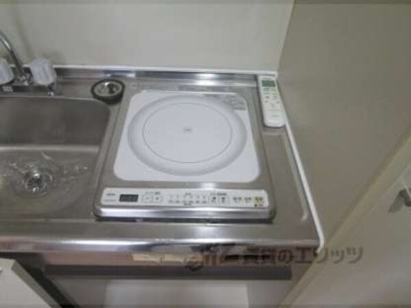 コンロ(キッチン下の収納)