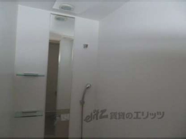 シャワー室