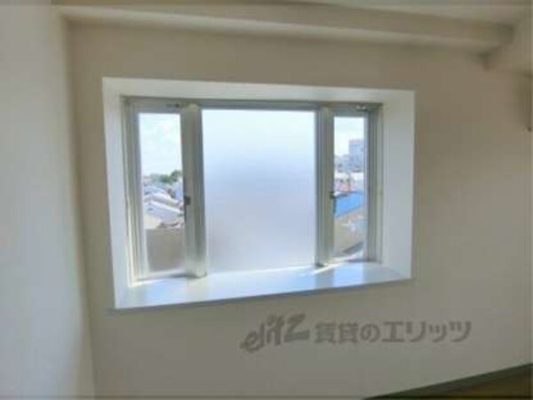 出窓