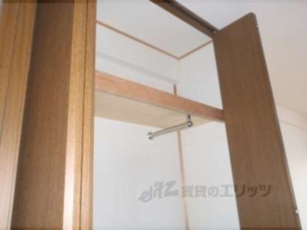 収納(縦に長いクローゼットです)