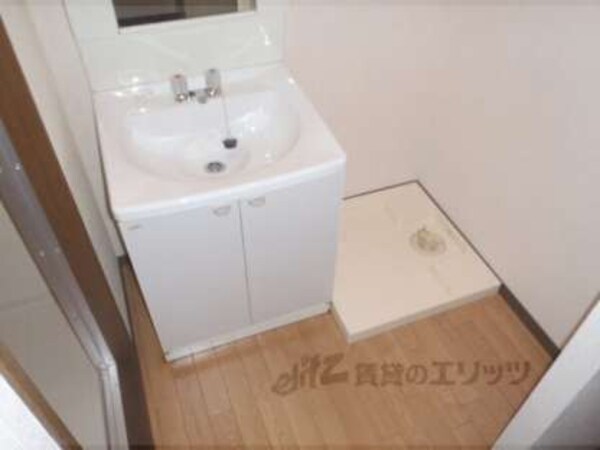 洗面所(洗濯機と洗面台の使いやすい配置)