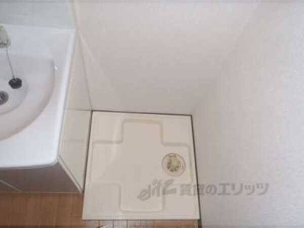 洗濯機置場(洗濯機と洗面台の使いやすい配置)