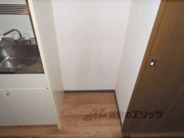 冷蔵庫置場(阪急京都線徒歩３分の便利な立地)