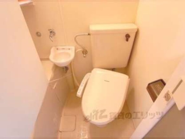 トイレ(ウォシュレット付きのトイレです。)
