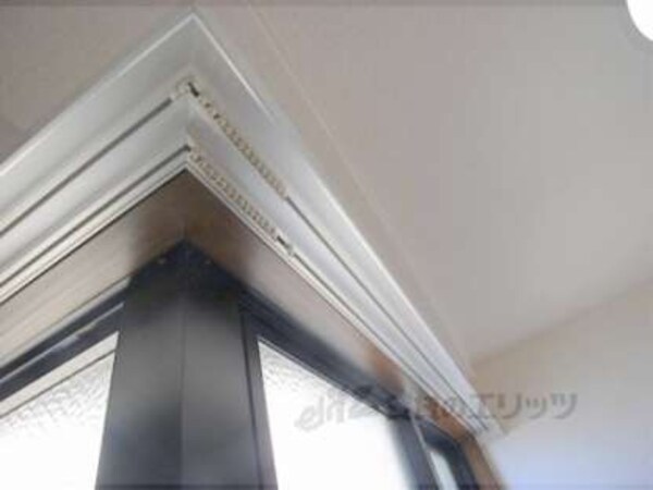 カーテンレール