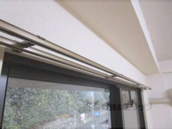 カーテンレール