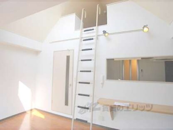 ロフト　ハシゴ