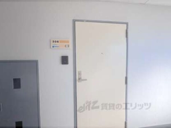 玄関扉