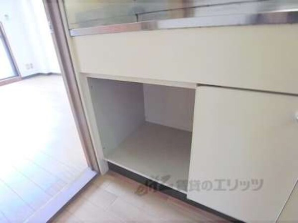 冷蔵庫置場