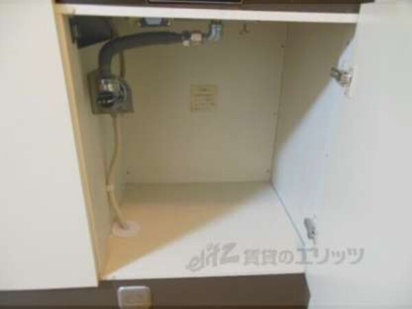 下部収納