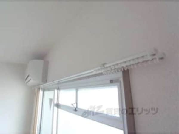 カーテンレール