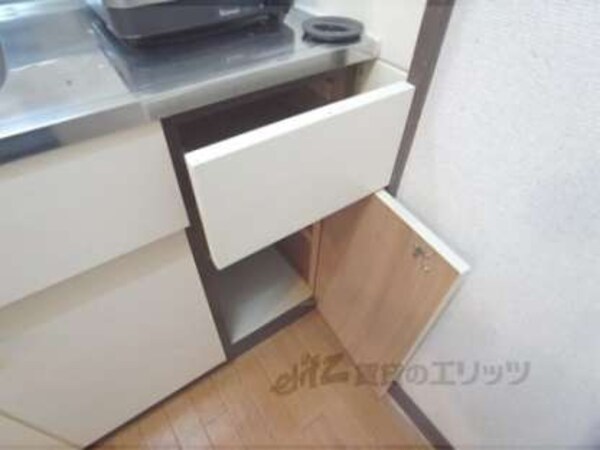 キッチン下部収納