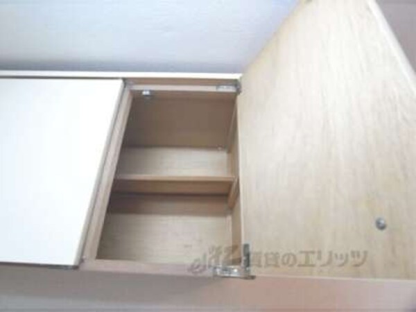 キッチン上部収納