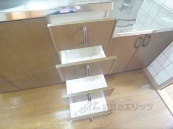 キッチン下収納