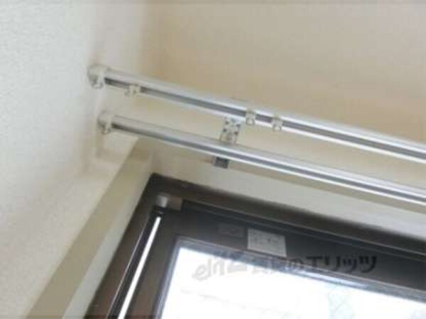 カーテンレール