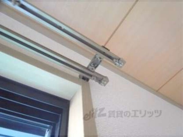 カーテンレール