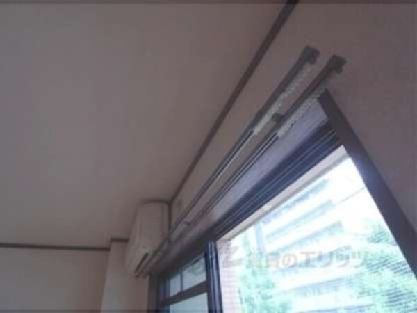 カーテンレール