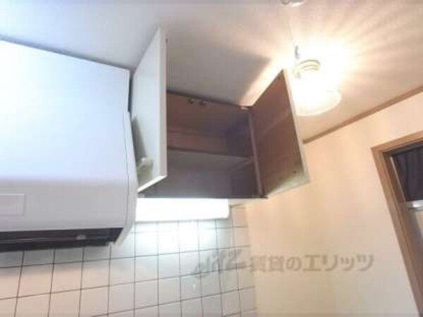 キッチン(上部収納)