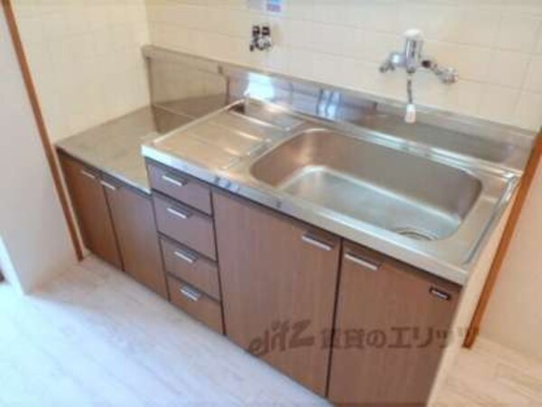 キッチン(2口ガスコンロ置けます☆)